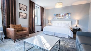 Suite panoràmica, 1 llit de matrimoni gran i sofà llit, vistes al parc | Caixa forta a l'habitació, escriptori i habitacions insonoritzades