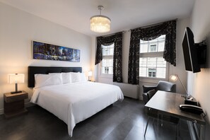 Superior Room, 1 Queen Bed - Hotel Manoir Morgan (Québec City)