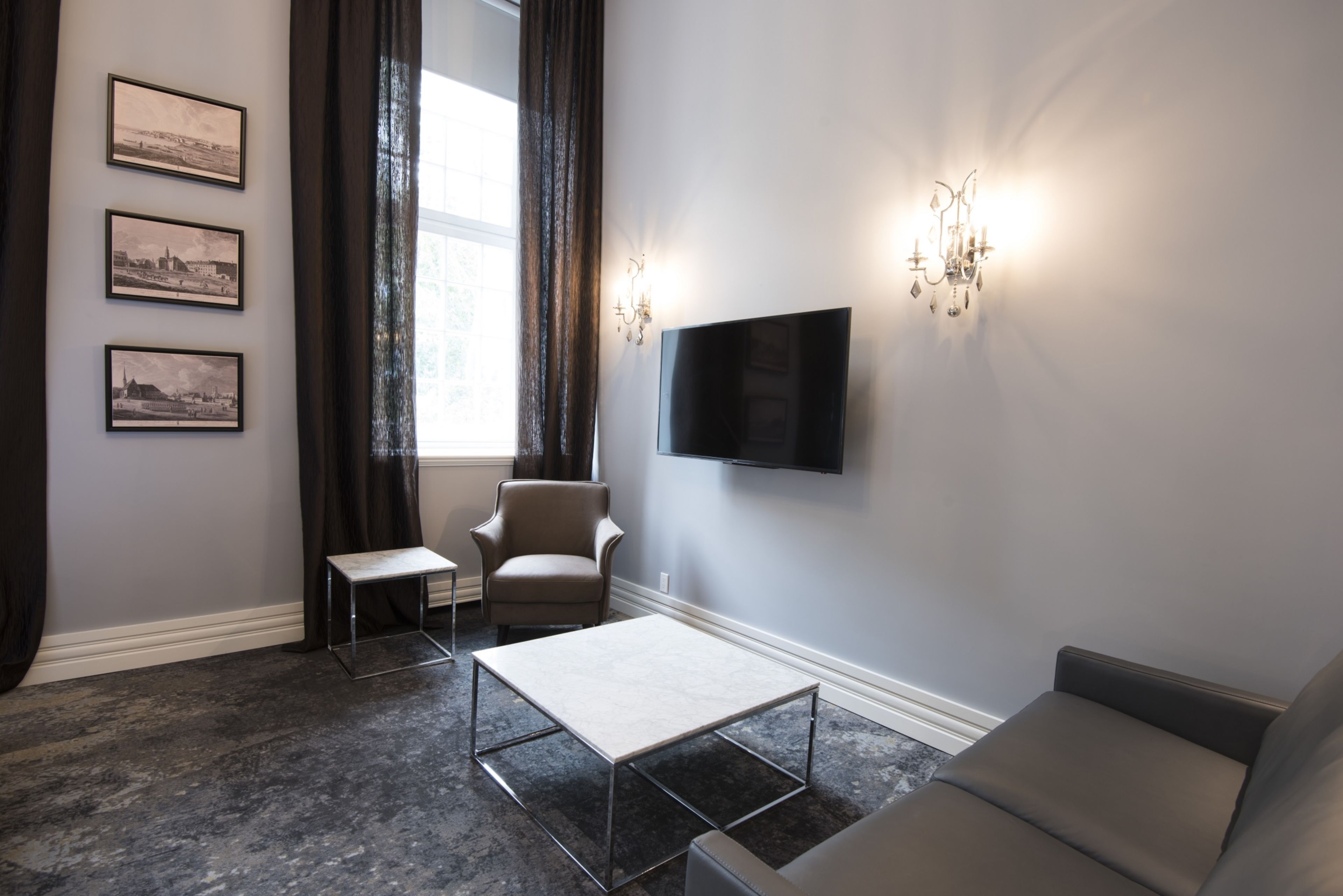 deluxe quadruple room, 1 king bed with sofa bed, park view | in-room safe, desk, soundproofing, iron/ironing board