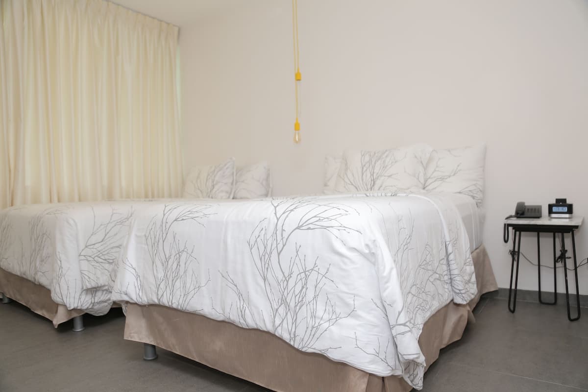 Twin Room, 2 Single Beds