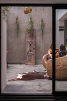 Televisión LED 32 pulgadas con canales de televisión por cable