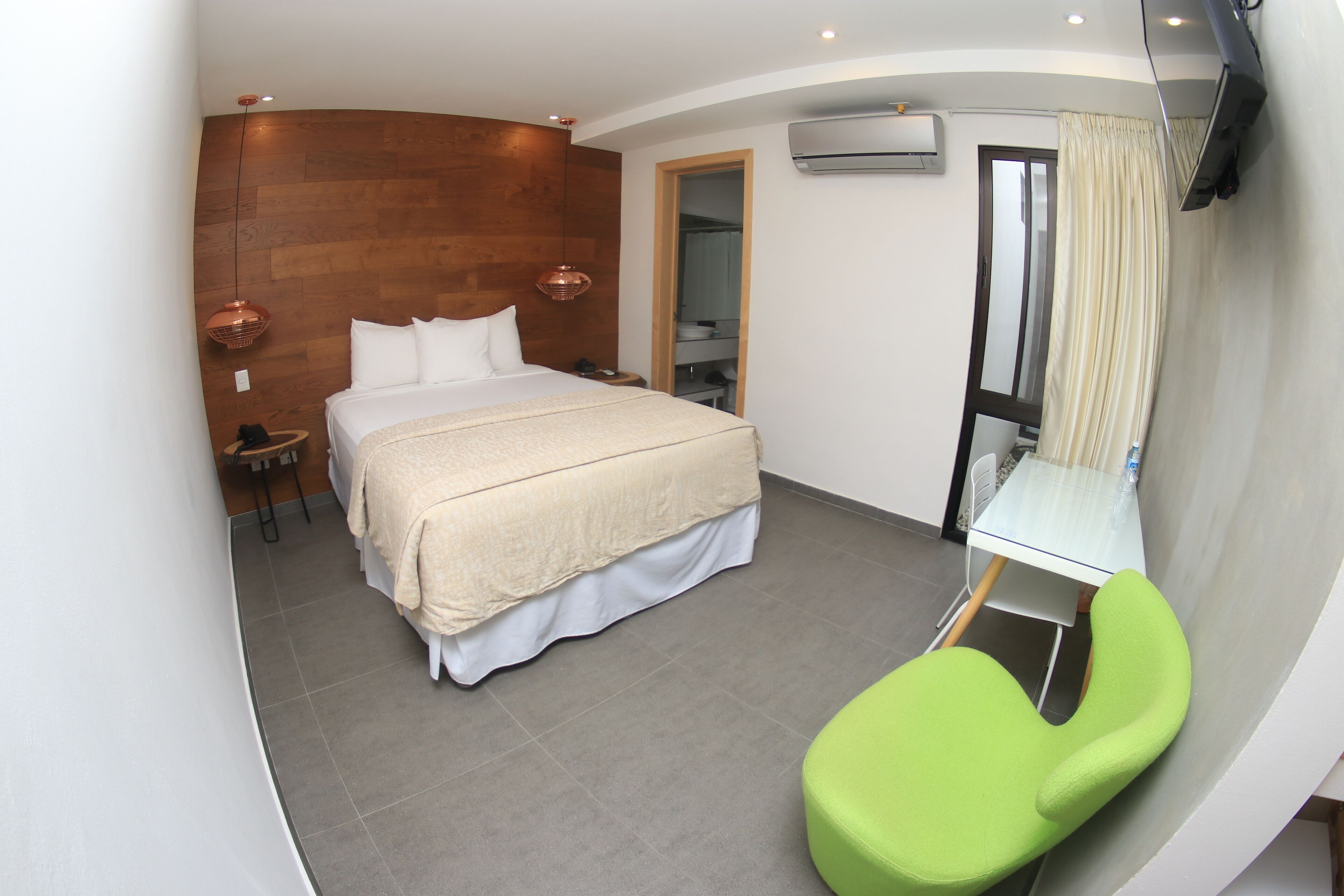 single room | 1 bedroom, premium bedding, in-room safe, desk