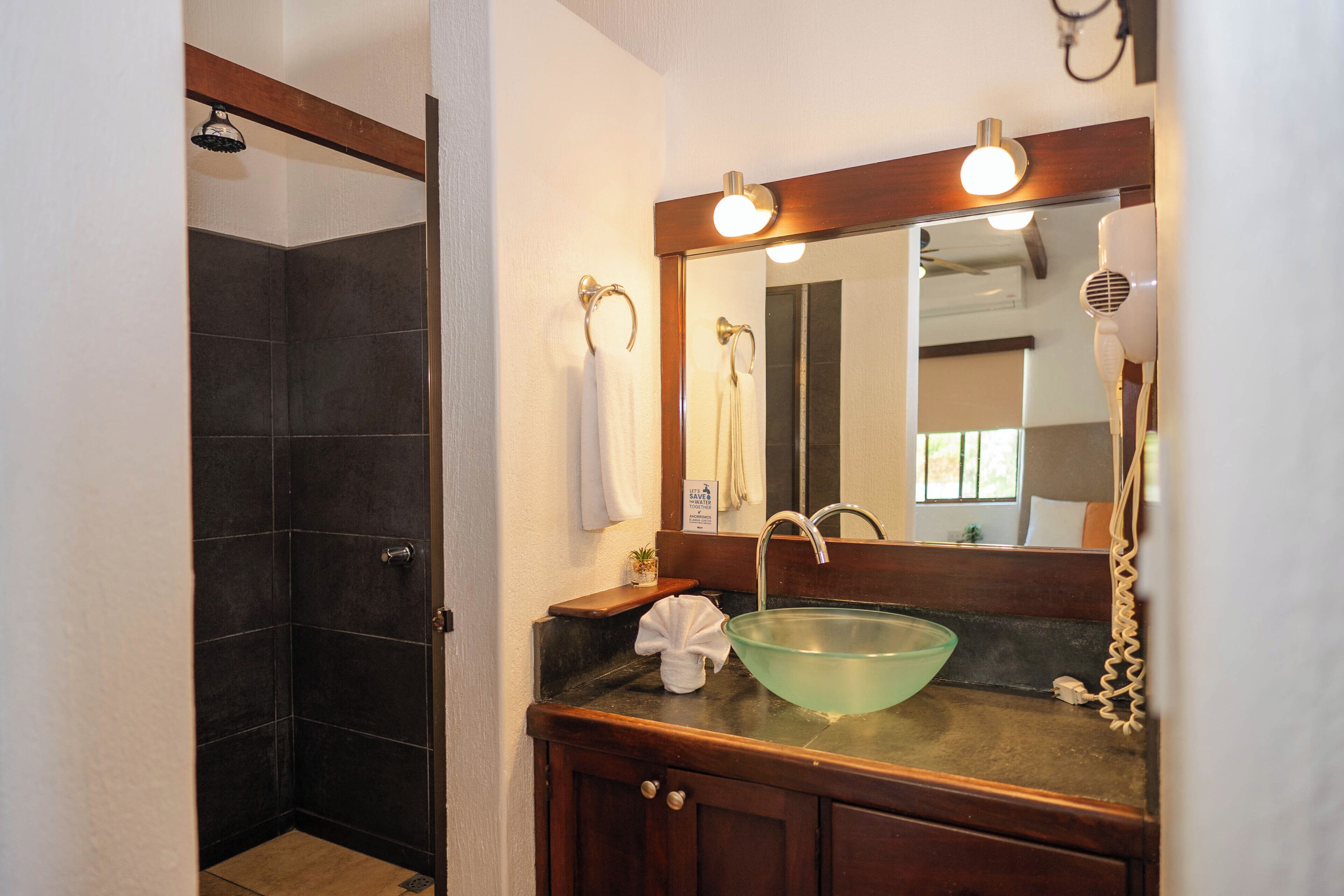 villa nathaly | in-room safe, desk, iron/ironing board, free wifi