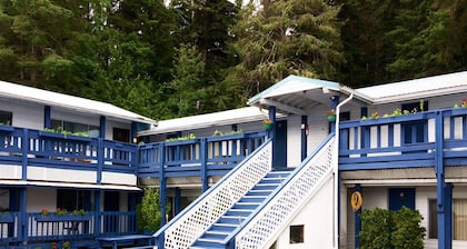 Sea Raven Motel