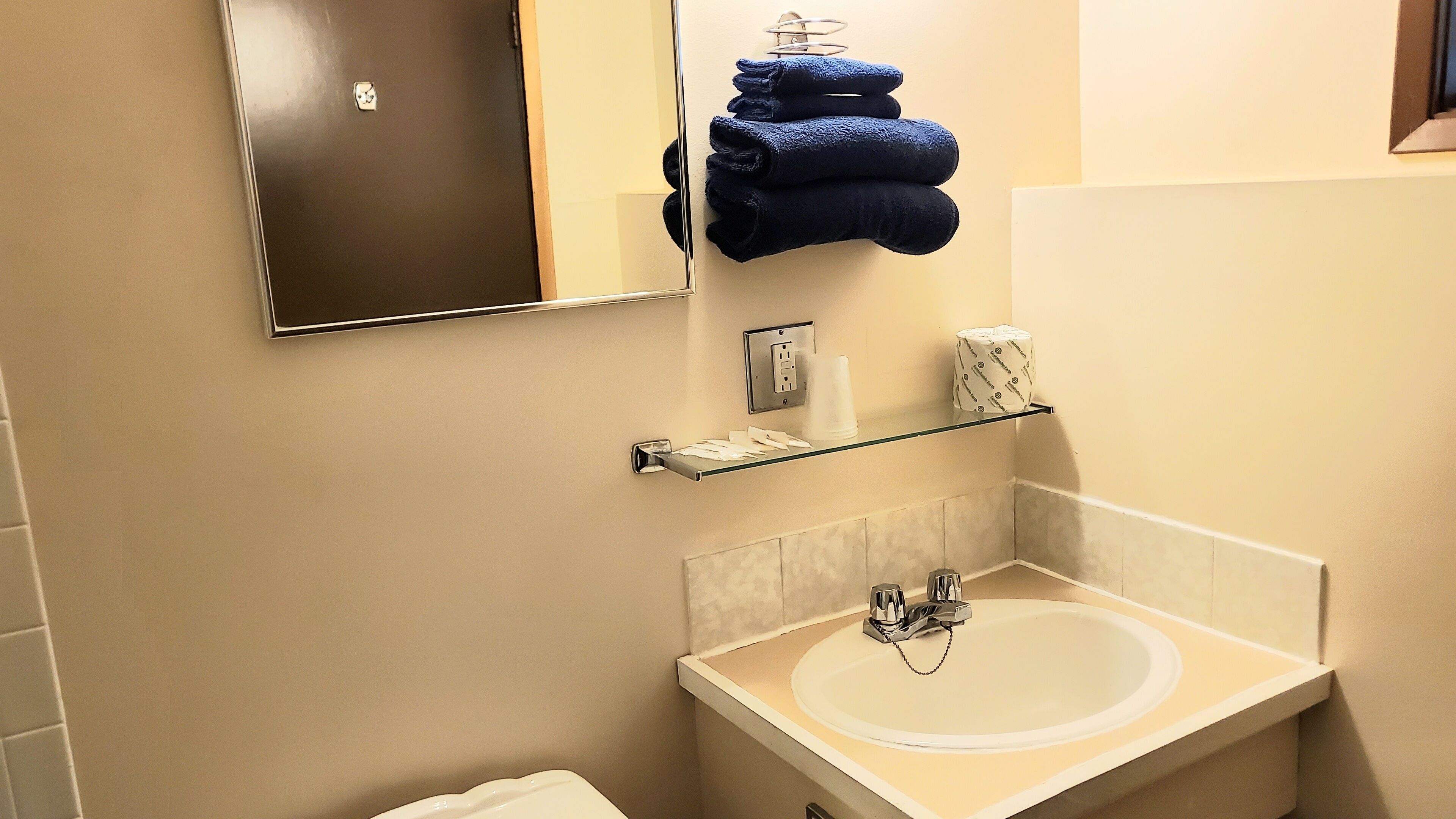 Articles de toilette gratuits, serviettes fournies