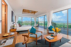 Villa, Sea View 18 bedrooms | 10 bedrooms, in-room safe, desk, soundproofing