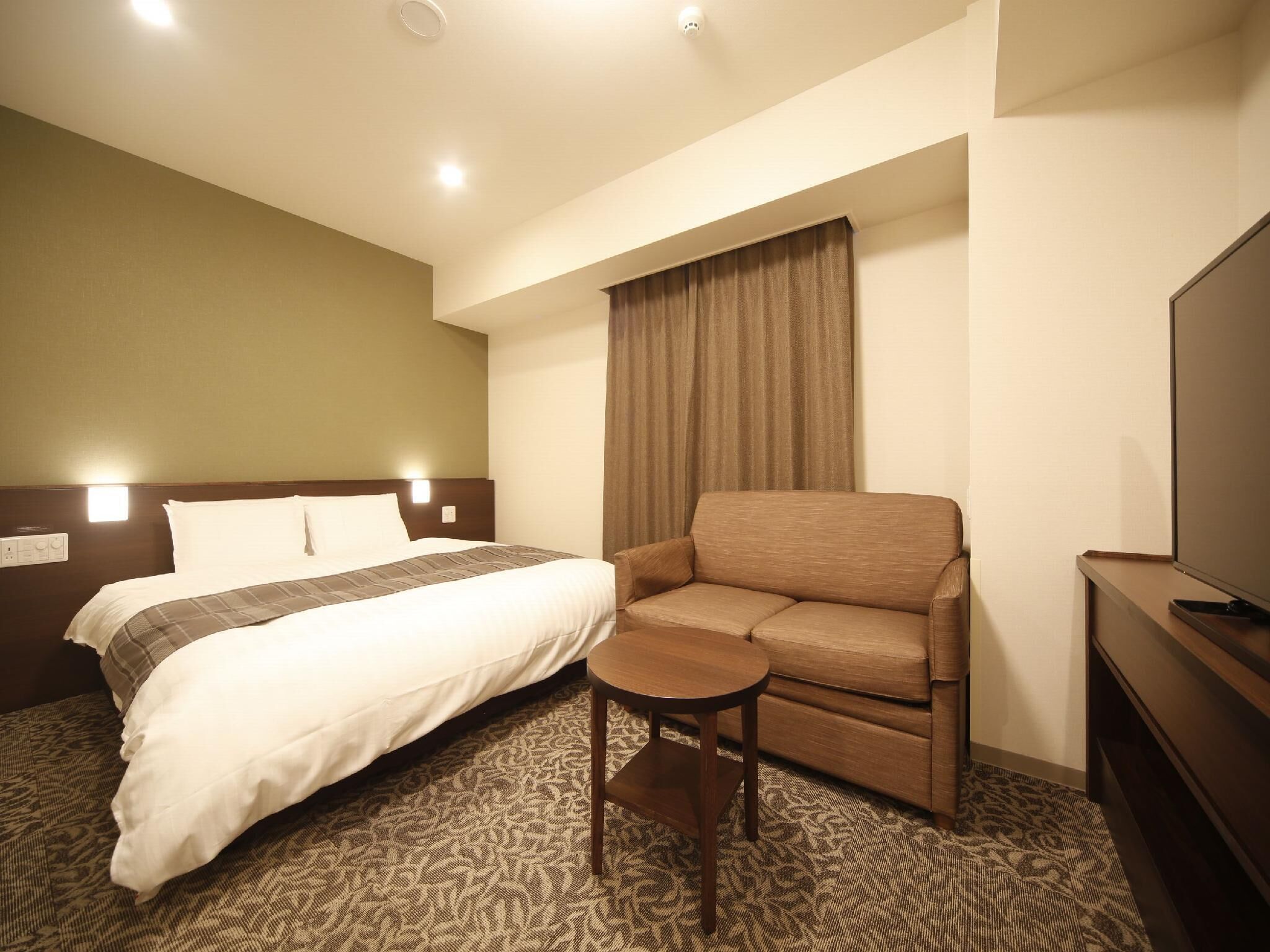 1 bedroom, down comforters, in-room safe, desk