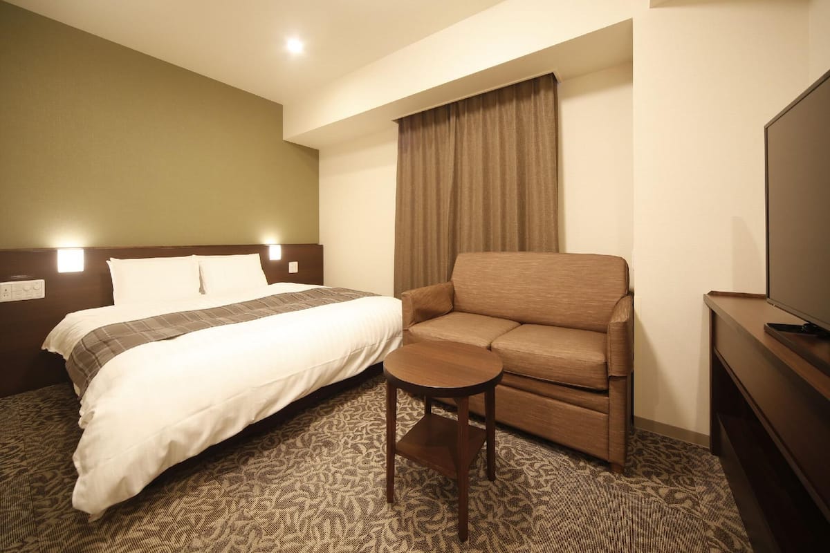 1 bedroom, down comforters, in-room safe, desk