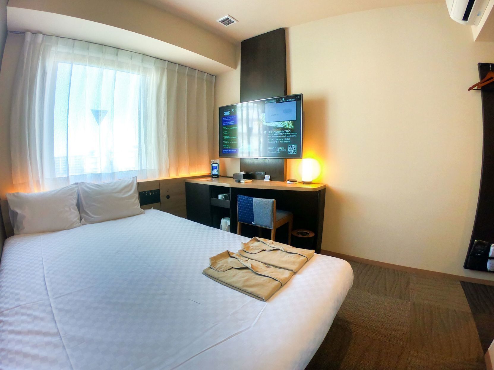 Free WiFi, bed sheets, wheelchair access