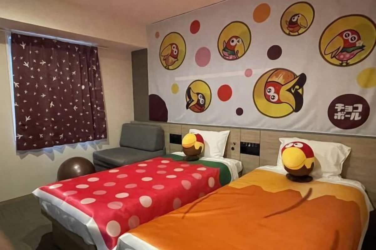 Free WiFi, bed sheets, wheelchair access