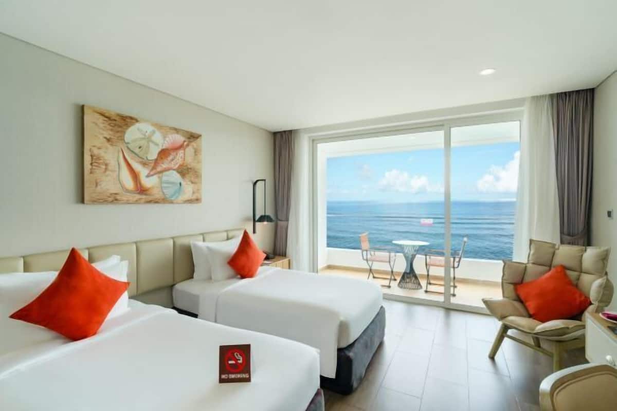 Minibar, in-room safe, desk, blackout drapes