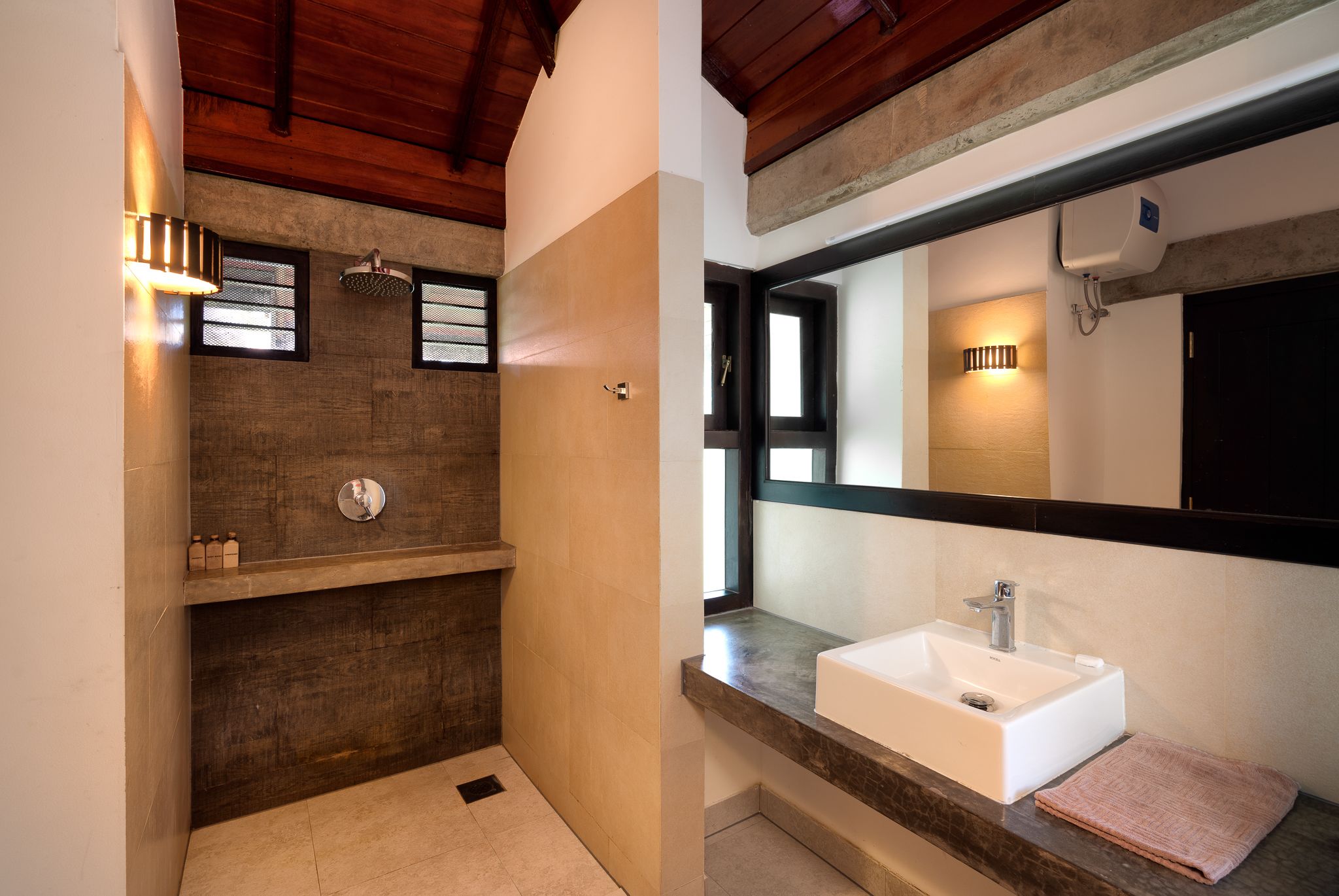 bungalow, terrace | bathroom | shower, free toiletries, towels