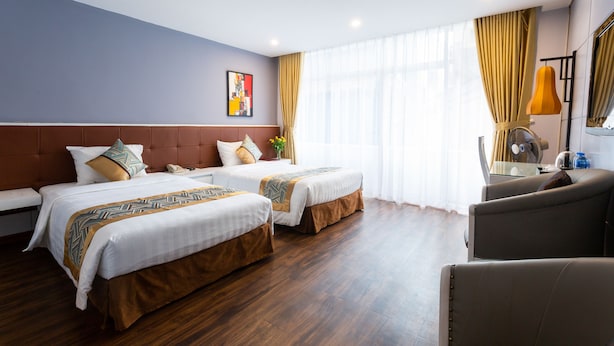 Deluxe Twin Room | Minibar, in-room safe, desk, soundproofing - Lucky Hotel 69 (Hanoi)