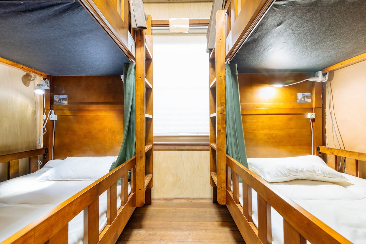 Shared Dormitory, Mixed Dorm | Free WiFi, bed sheets