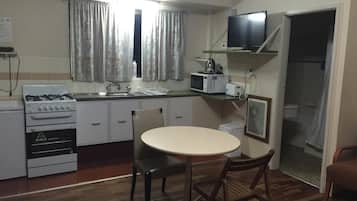 Coffee/tea maker, electric kettle