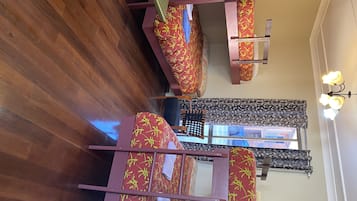 Standard Room (for 6)