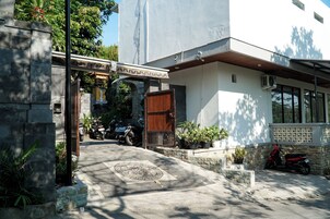 Overnatningsstedets indgangsparti