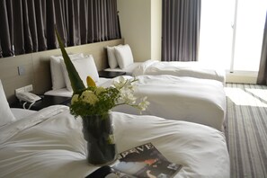 Individually decorated, blackout drapes, free WiFi, bed sheets