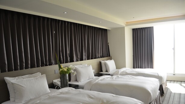 Ảnh chưa phân loại, 1 trong số 61 ảnh, nút