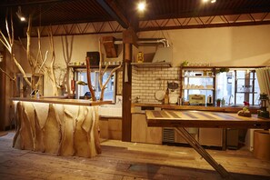 Wi-Fi gratuit, draps fournis