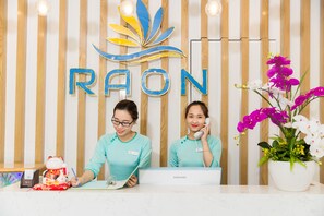 Reception - A Danang Beach Hotel (Da Nang)