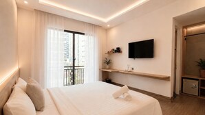 Literie de qualité supérieure, surmatelas, minibar, bureau