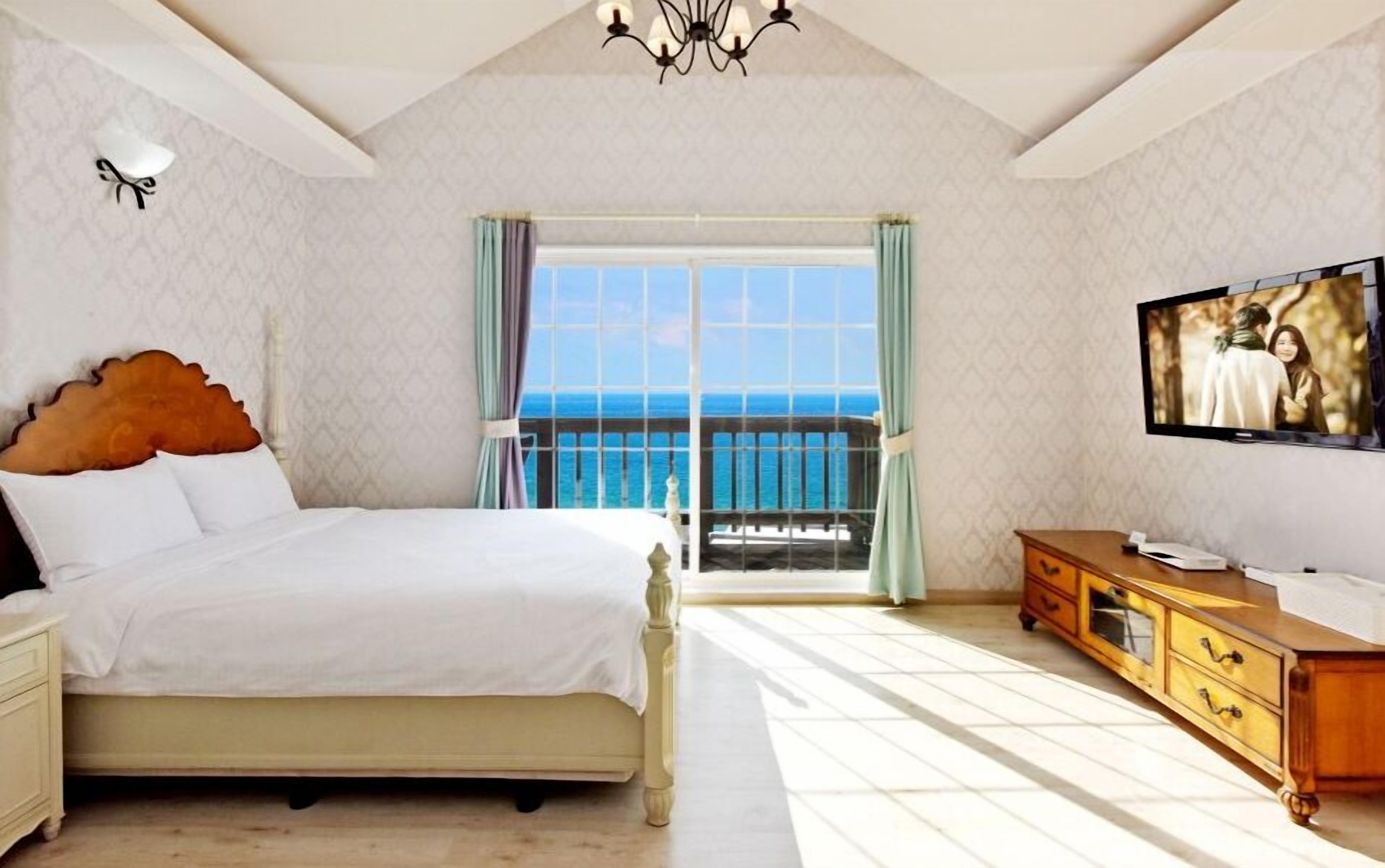 Room, Ocean View (European Classic) | Free WiFi