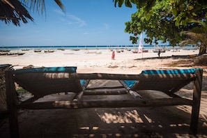 Exterior - Ocean Breeze Lodge (Kizimkazi)