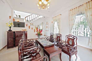 Lobby sitting area - Ly Phuc Homestay (Da Nang)