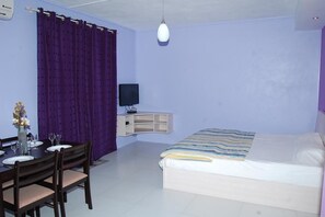 Apartment, 1 Bedroom | 1 bedroom, in-room safe, iron/ironing board, free cribs/infant beds