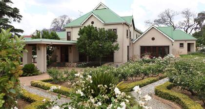 Candlewoods Guesthouse