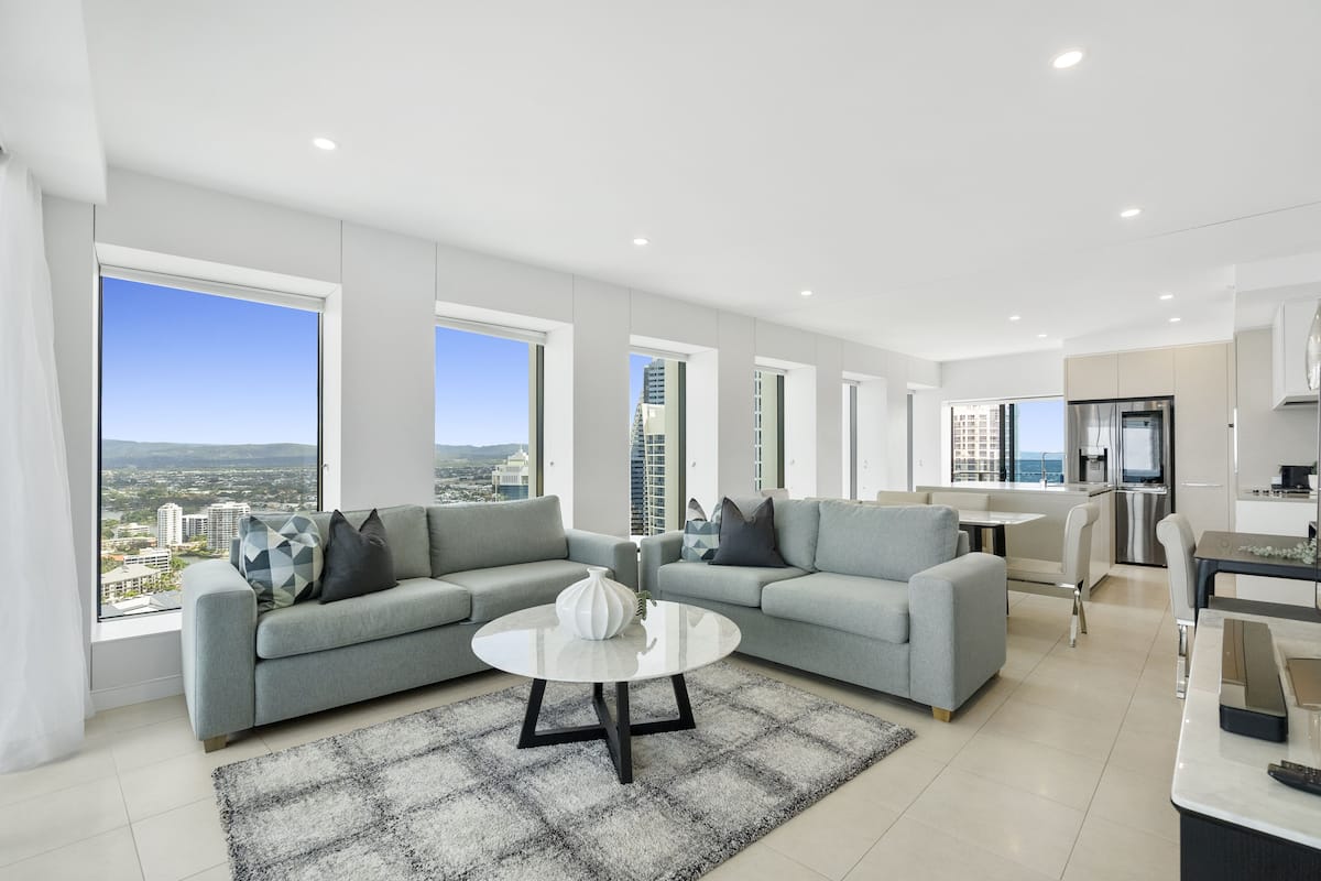 3-Bedroom Ocean View | Living area | 1-inch flat-screen TV with digital channels, TV