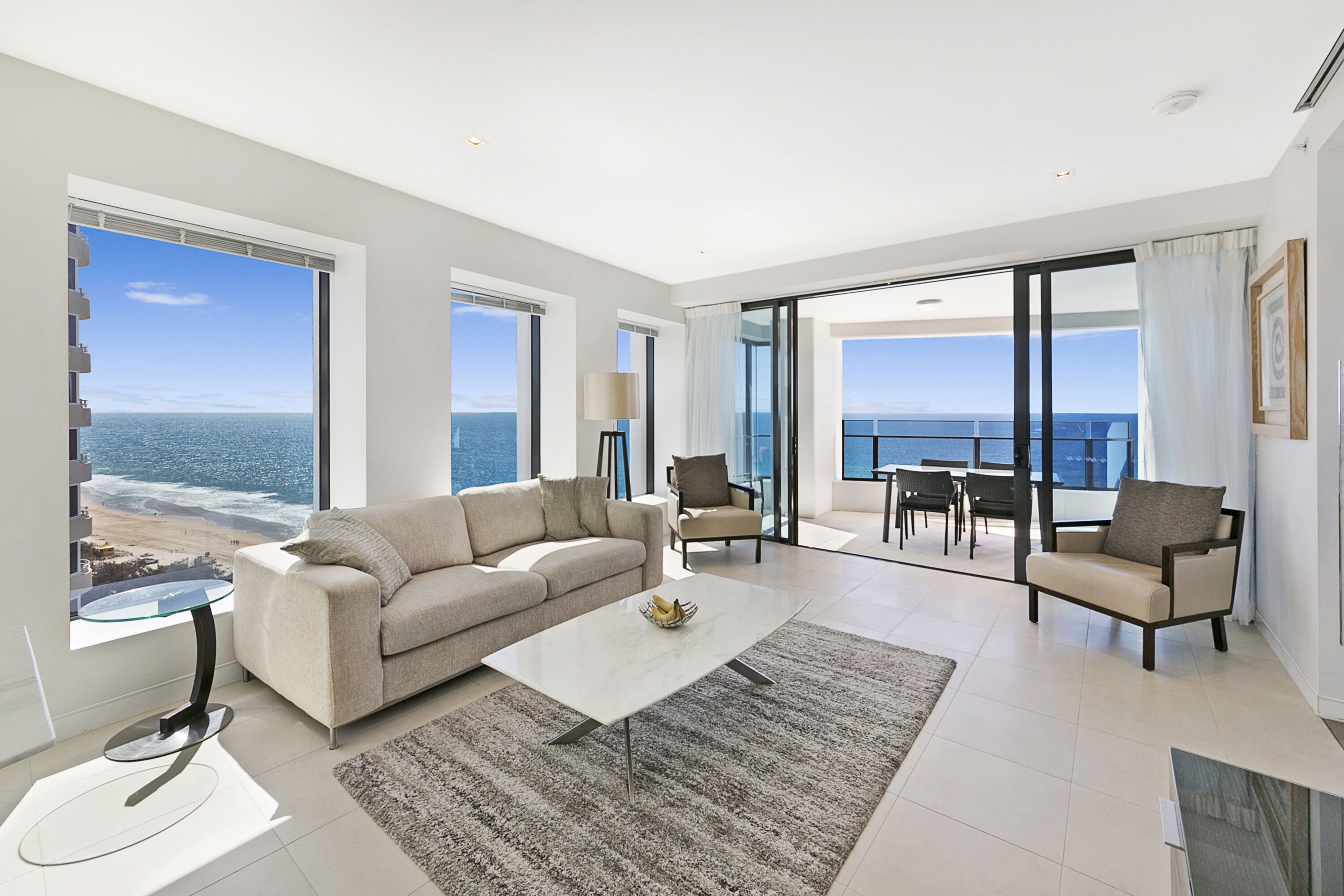 1-inch flat-screen tv with digital channels, tv