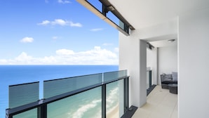 Unclassified image, 2 of 112, button - Soul Surfers Paradise - GCLR (Surfers Paradise)