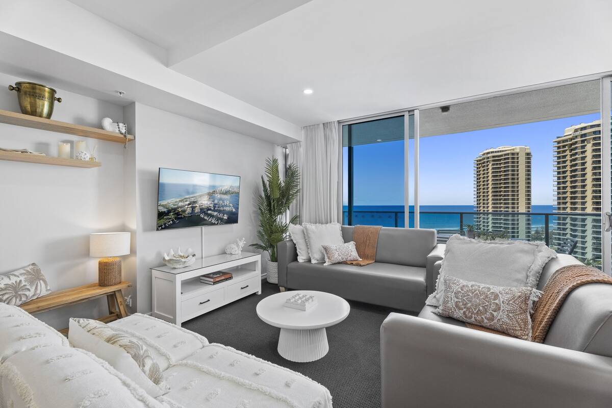 Premium Apartment | 2 bedrooms, iron/ironing board, WiFi (free), individually decorated
