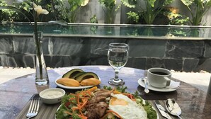 Alimentação e bebidas
