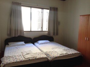 Minibar, free WiFi - La Gondola Vientiane (Vientiane)