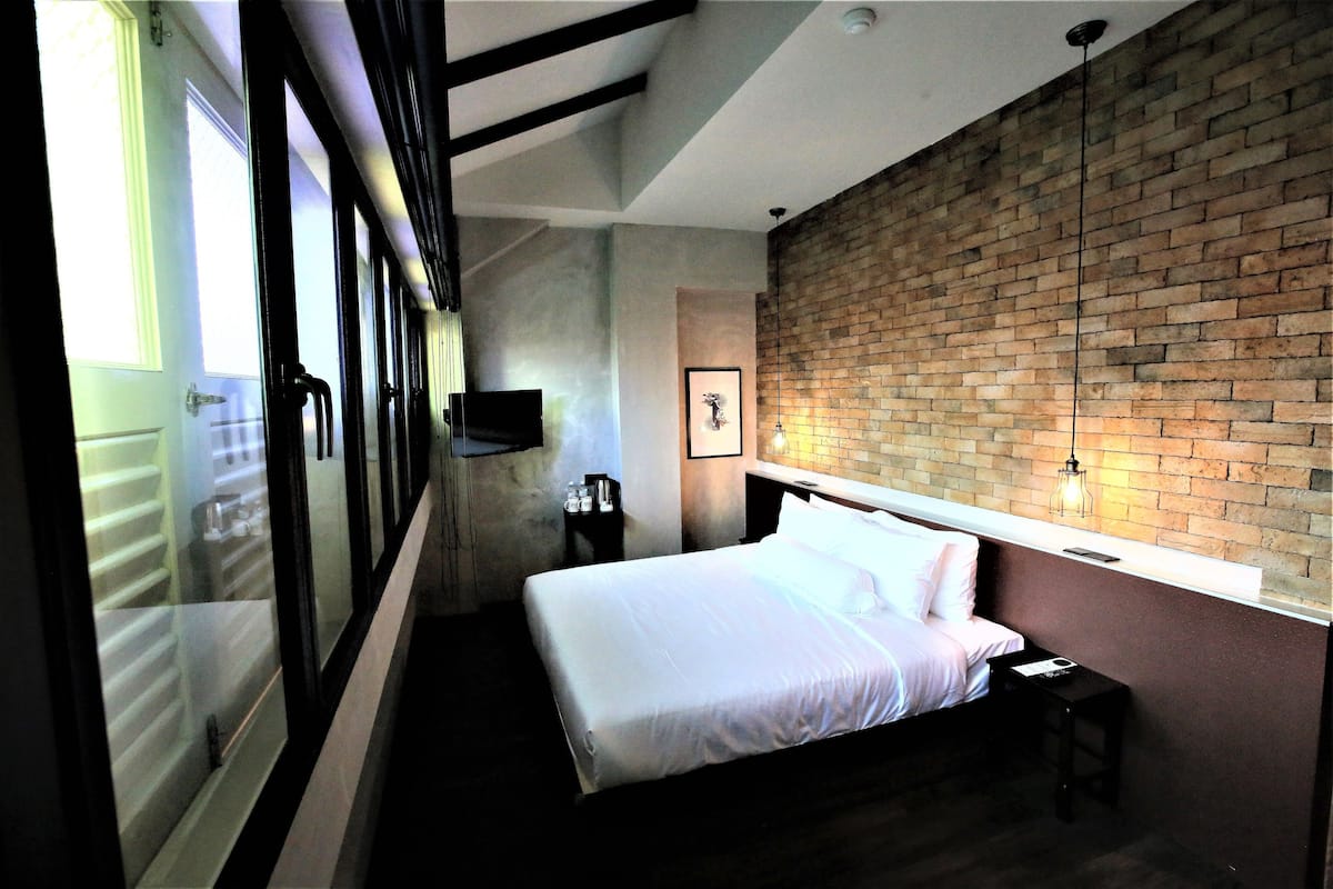 Quarto premier, 1 cama King | Frigobar, cofres nos quartos, escrivaninha