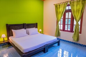 1 bedroom, in-room safe, desk, soundproofing