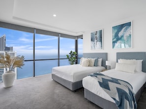 Penthouse, 4 Bedrooms, Ocean View | Individually decorated, individually furnished, blackout drapes