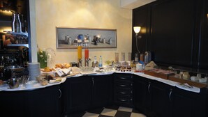 Daily buffet breakfast for a fee - Hotel Hofbalzers (Balzers)
