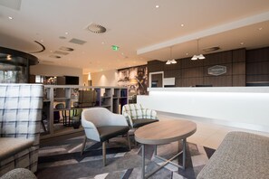 Reception - Hampton by Hilton Edinburgh West End (Edinburgh)