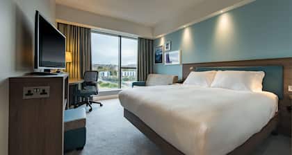 Hampton by Hilton Edinburgh West End