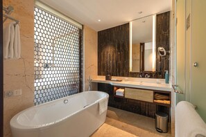 Executive-Zimmer, 1 King-Bett, Meerblick | Badezimmer