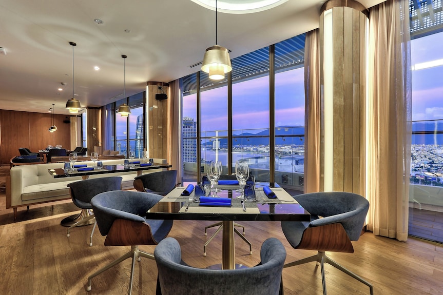 Hotline Hilton Đà Nẵng: Số Điện Thoại, Liên Hệ Và Đặt Phòng Mới Nhất