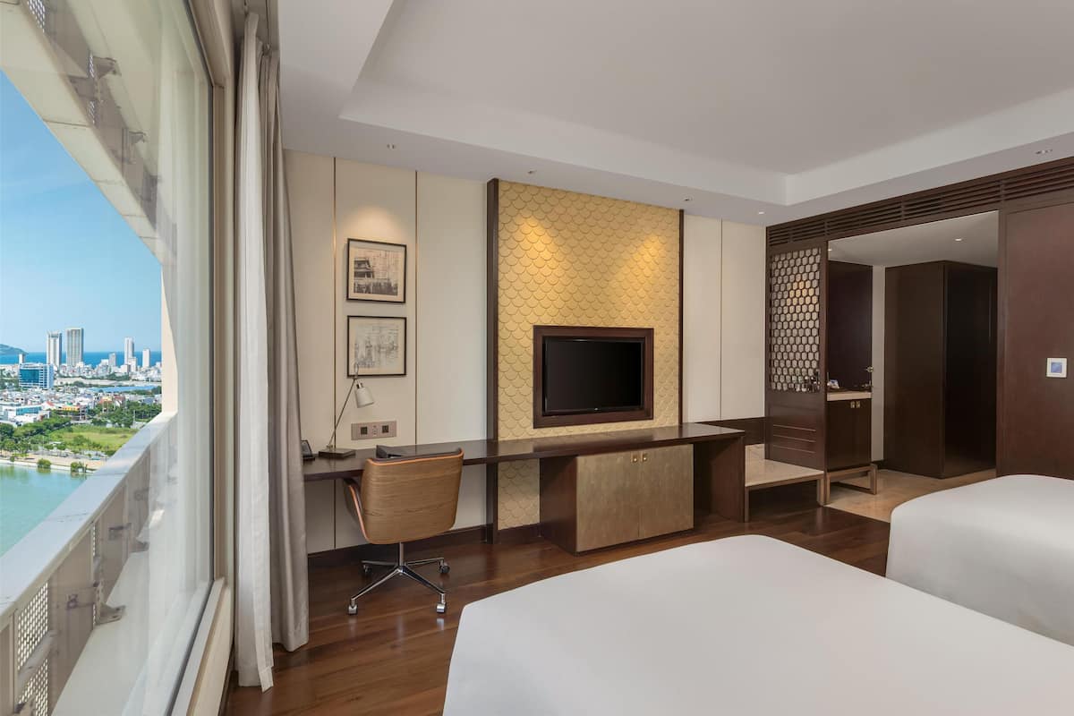 Room, 2 Twin Beds, Ocean View | 1 bedroom, minibar, in-room safe, desk