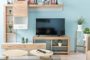 Premium bedding, individually decorated, individually furnished - Syntagma Square Apartments by Livin Urbban (Athens)