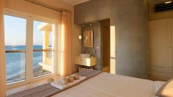 Panoramic-Suite, Meerblick | Hochwertige Bettwaren, Daunenbettdecken, Pillowtop-Betten, Minibar