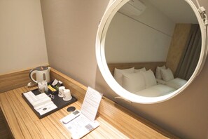 Family Twin Room | Down comforters, individually decorated, individually furnished, desk - ARK BLUE HOTEL (Busan)