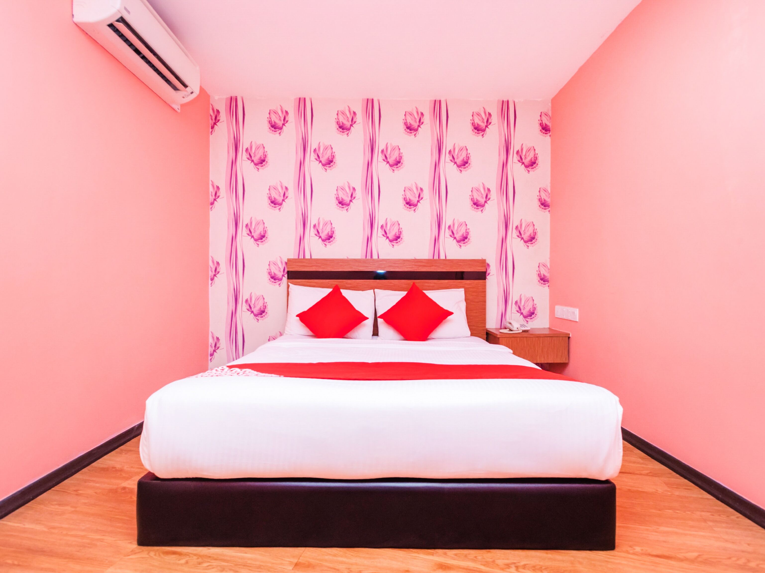 standard double room, 1 double bed | desk, iron/ironing board, free wifi